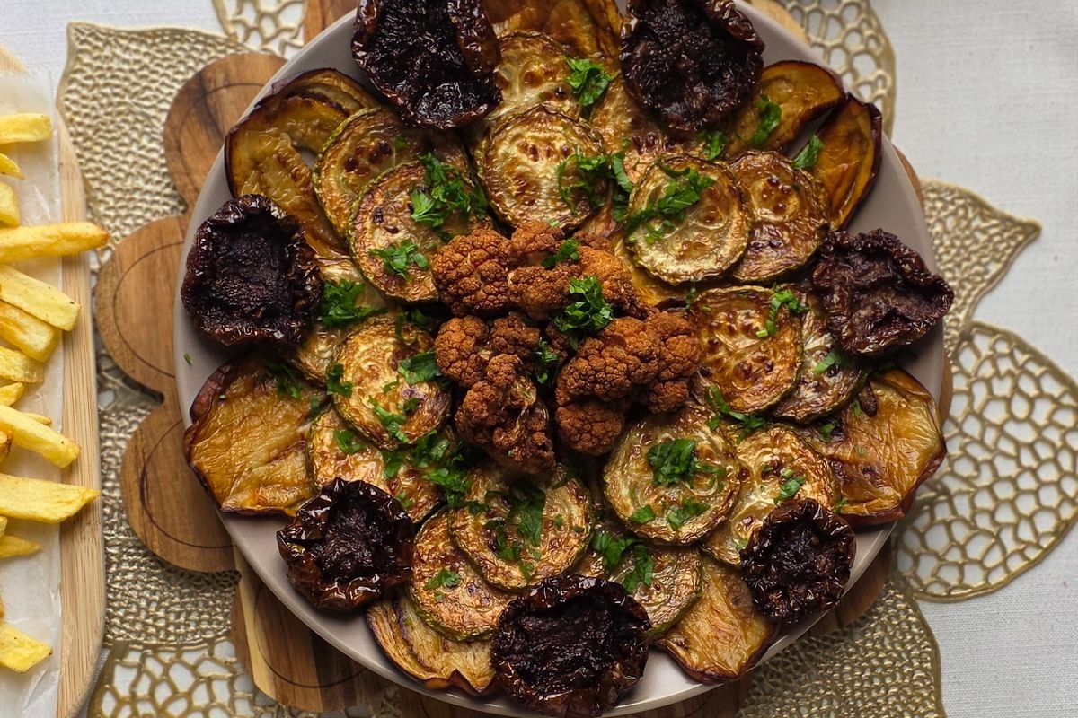 Milanesas de berenjena con ensalada