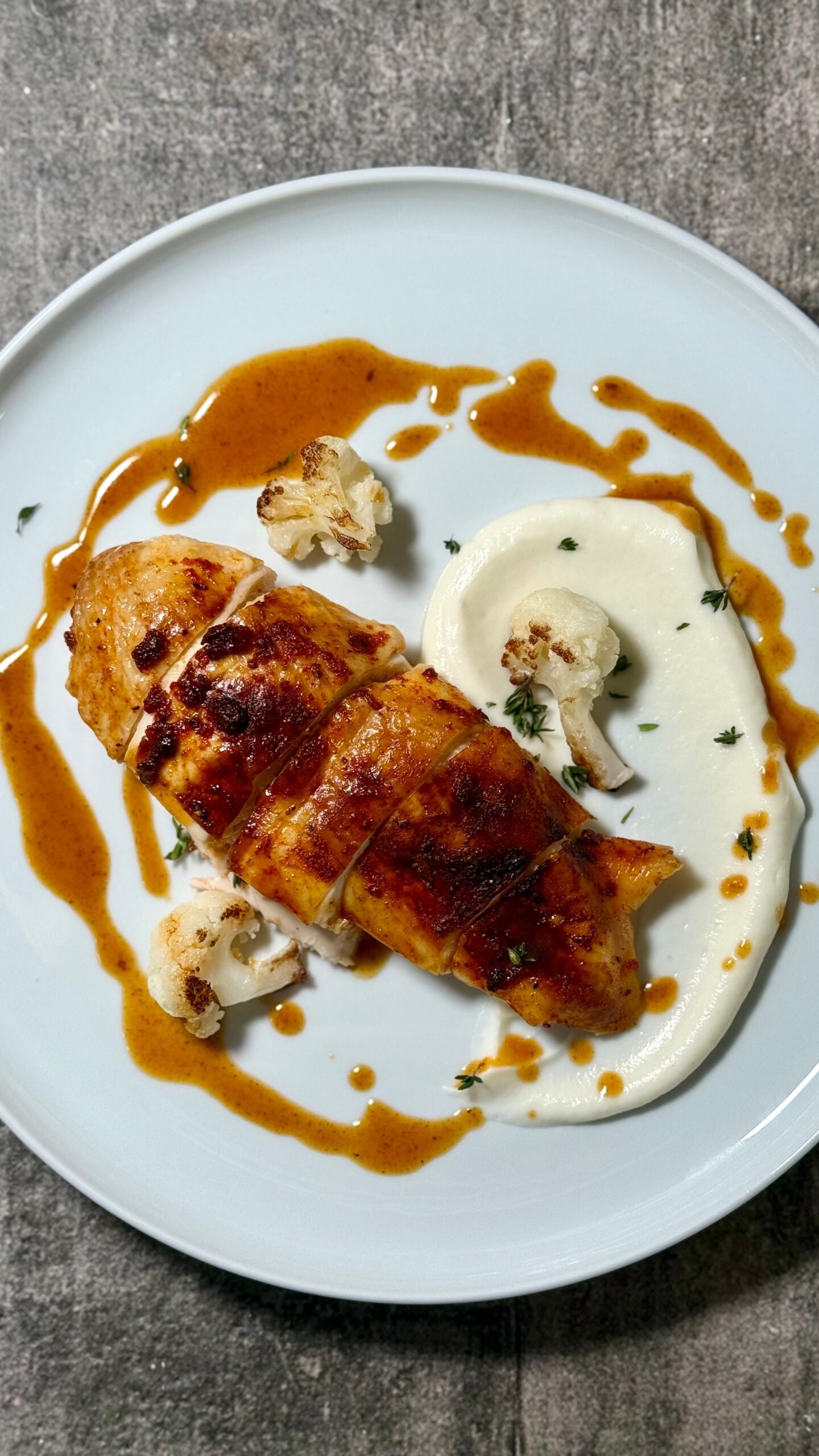 Suprema de pollo a la plancha con pure mixto de zapallo y papa