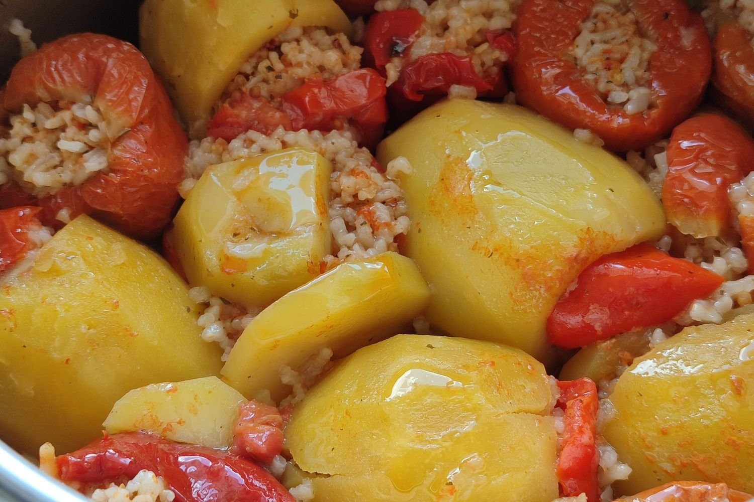 Vegetales rellenos con arroz y carne