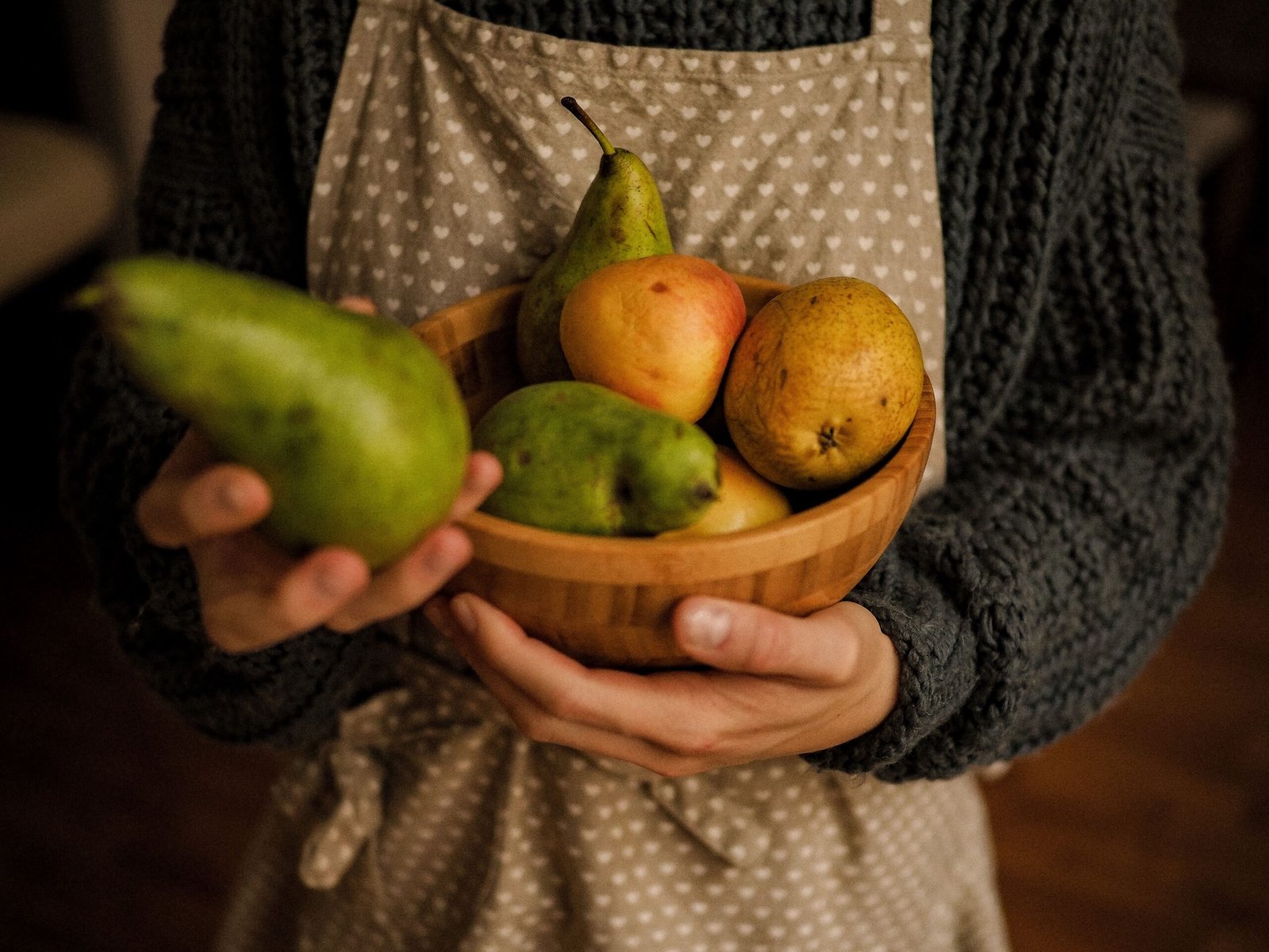 Compota tibia de manzana y pera con canela