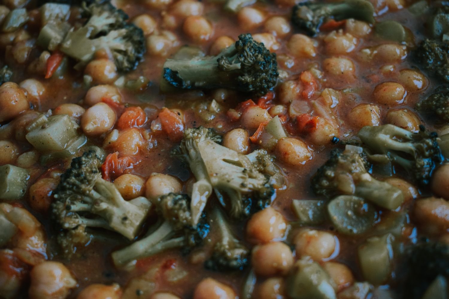 Cazuela de garbanzos con verduras
